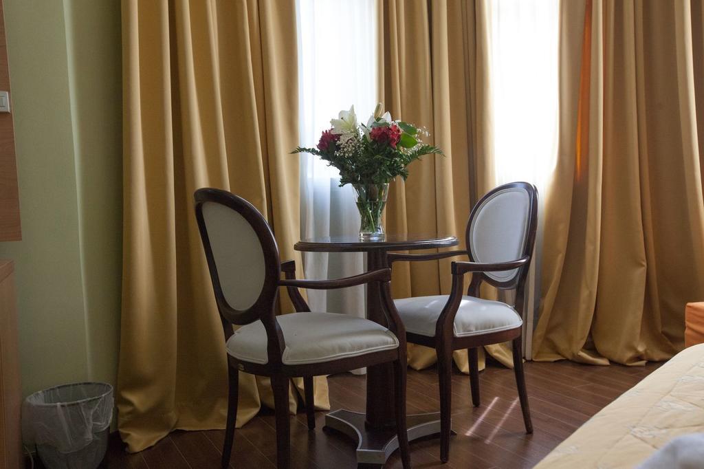 Ermionio Hotel Kozáni Kültér fotó
